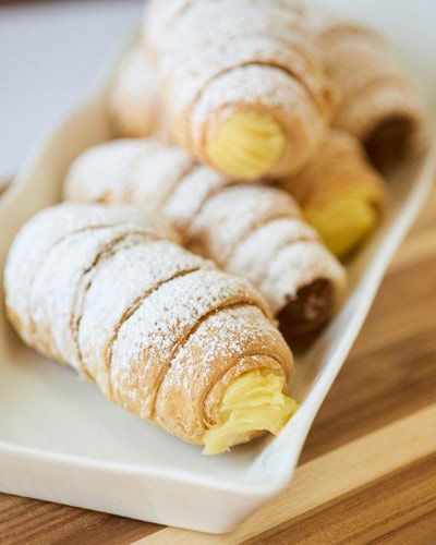 Napoleon Cannoli  (vanilla and chocolate)